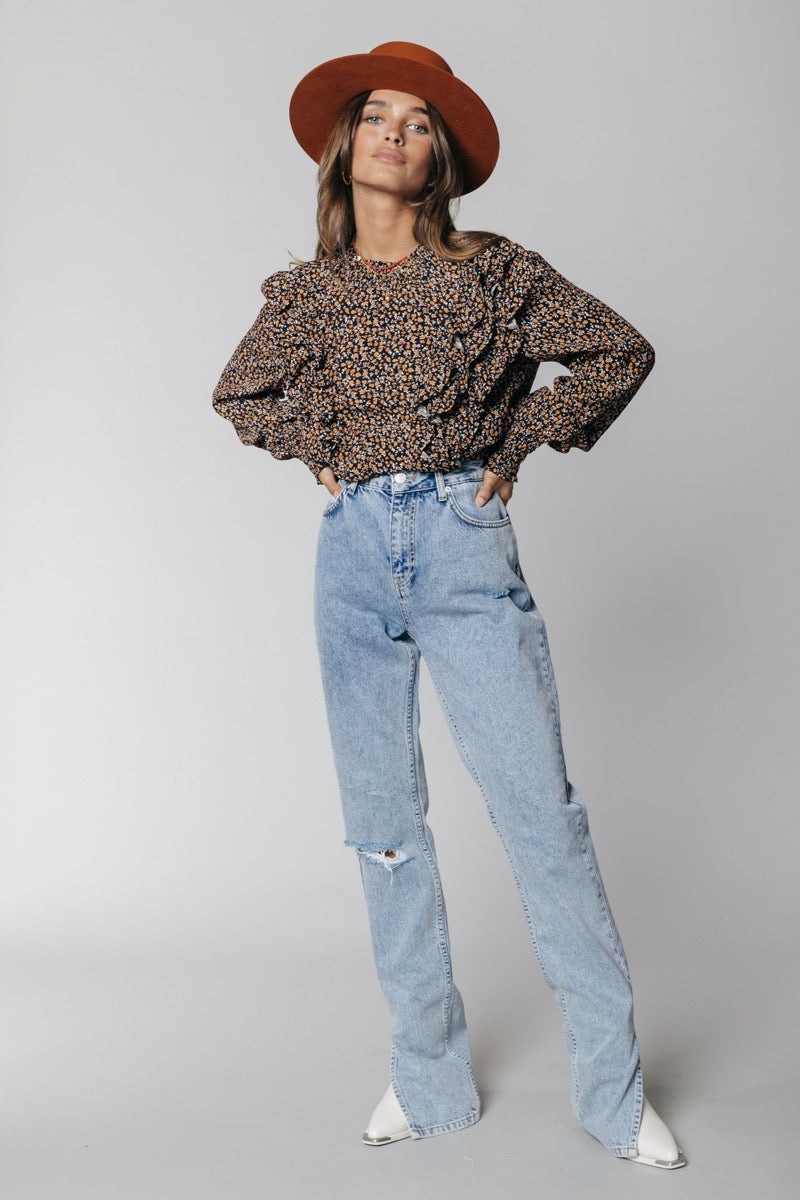 Bina Floral Boho Blouse Colourful Rebel outfit met jeans