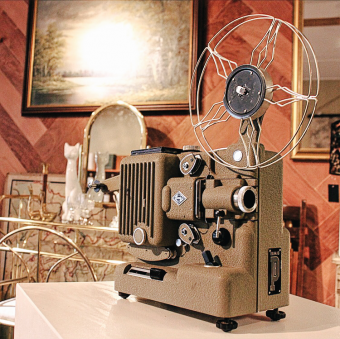 Eumig P8 film projector