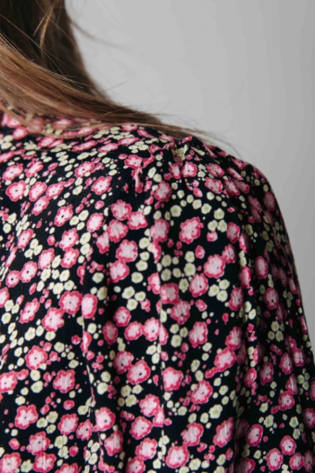 Colourful Rebel Kera Small Flower Maxi Shirt Dress Sweet Pink detail print schouder